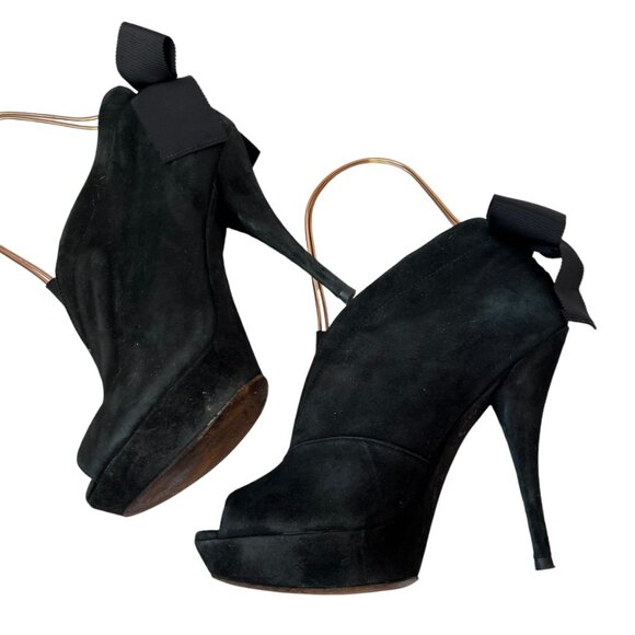 Vera Wang high heel booties - Picture 6 of 12